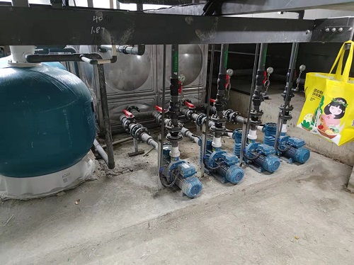 快猫记录生活记录你设备机房